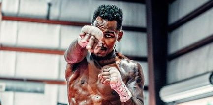 Jermell Charlo was ordered to defend against Bakhram Murtazaliev